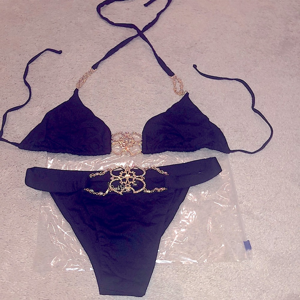 Beach Bunny Black Bikini “Take Me Away” Size runs larger than other BB.